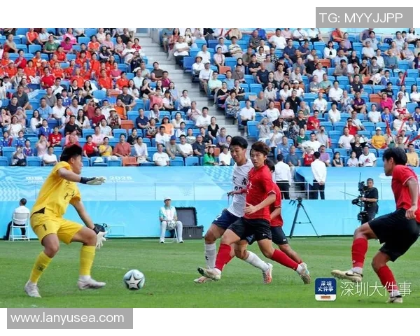 深圳足球队在城市联赛中的默契配合与战术分析探讨